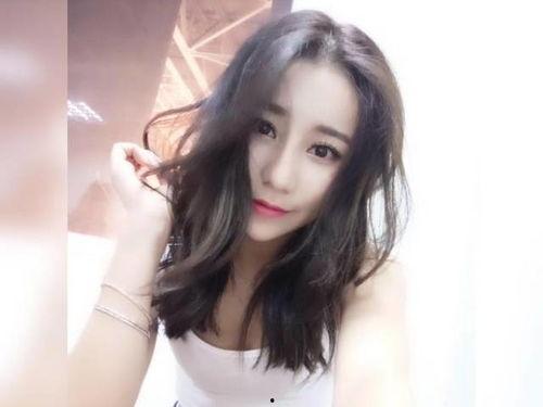 网红可昕,网红界的璀璨明星，魅力四射的时尚达人